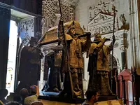Podróże - Hiszpania - Sewilla - Grób Krzysztofa Kolumba w Katedrze