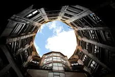 Podróże - Hiszpania - Barcelona - La Pedrera (Casa Mila ) A. Gaudiego