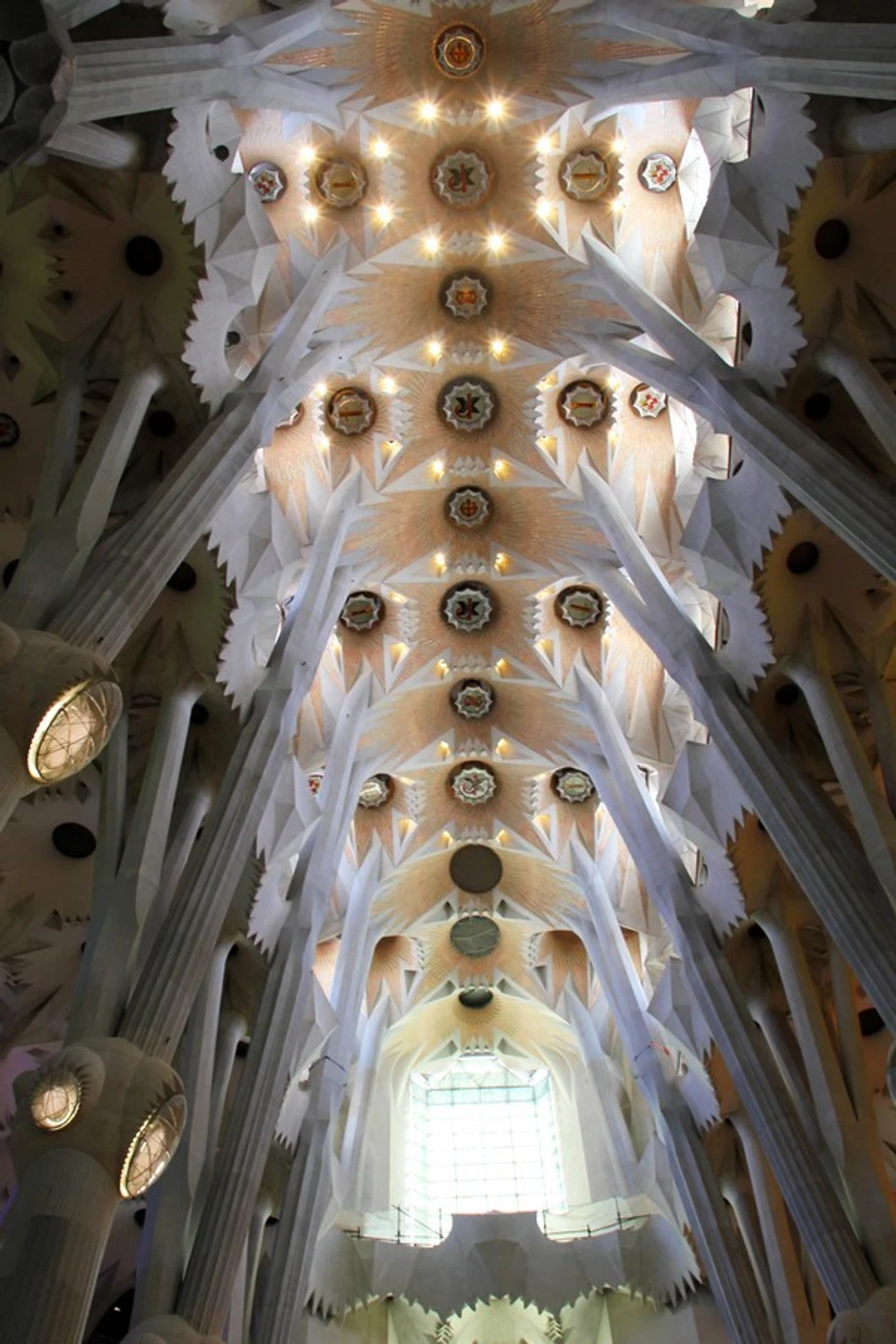 Podróże - Hiszpania - Barcelona - Sagrada Familia - Sufit