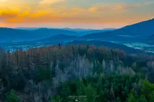 Wschód słońca z widokiem na beskidy