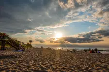 Końcówka lata!!!!Plaża pustoszeje...