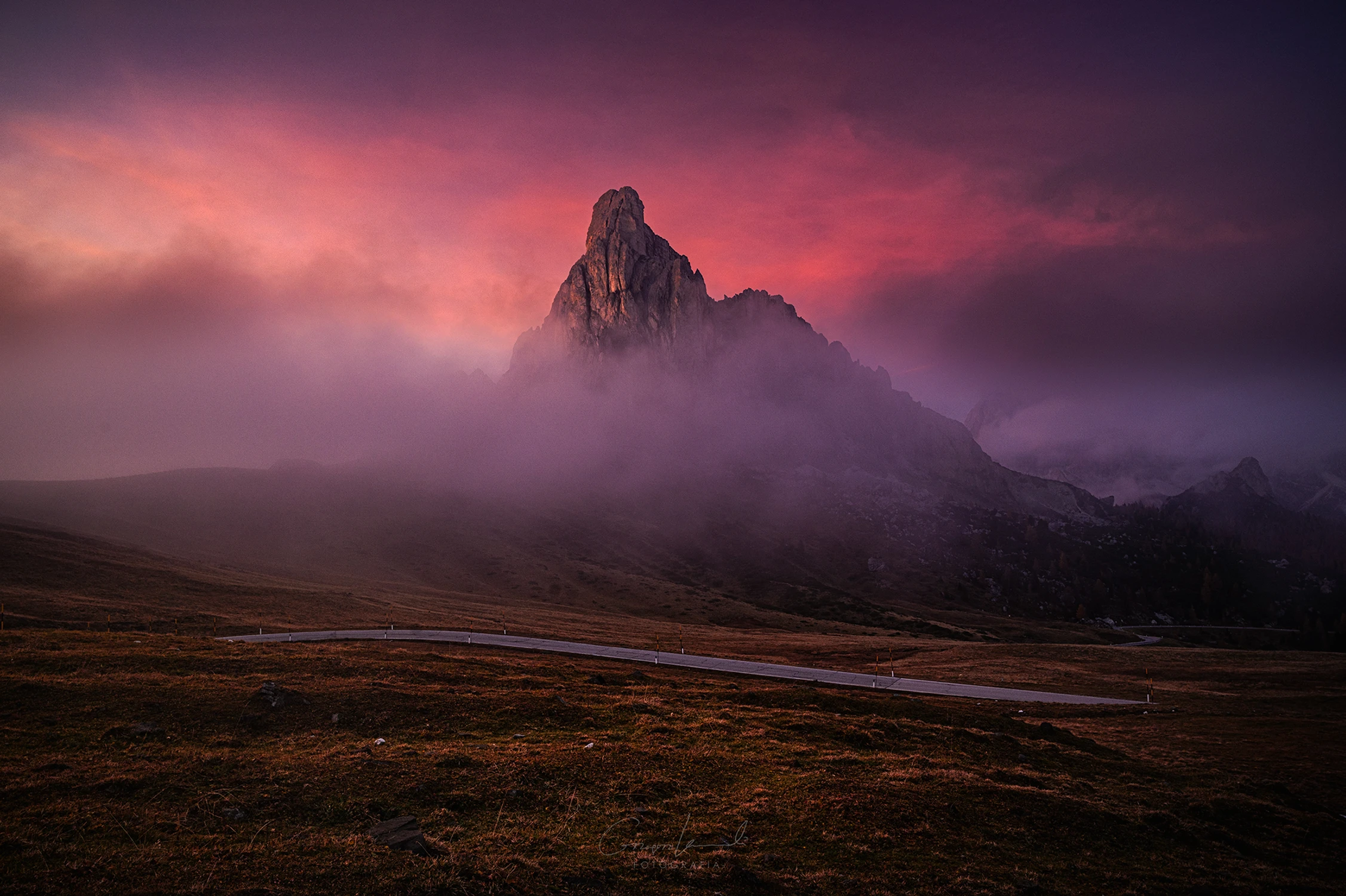 Przełęcz Passo Giau i szczyt Ra Gusela