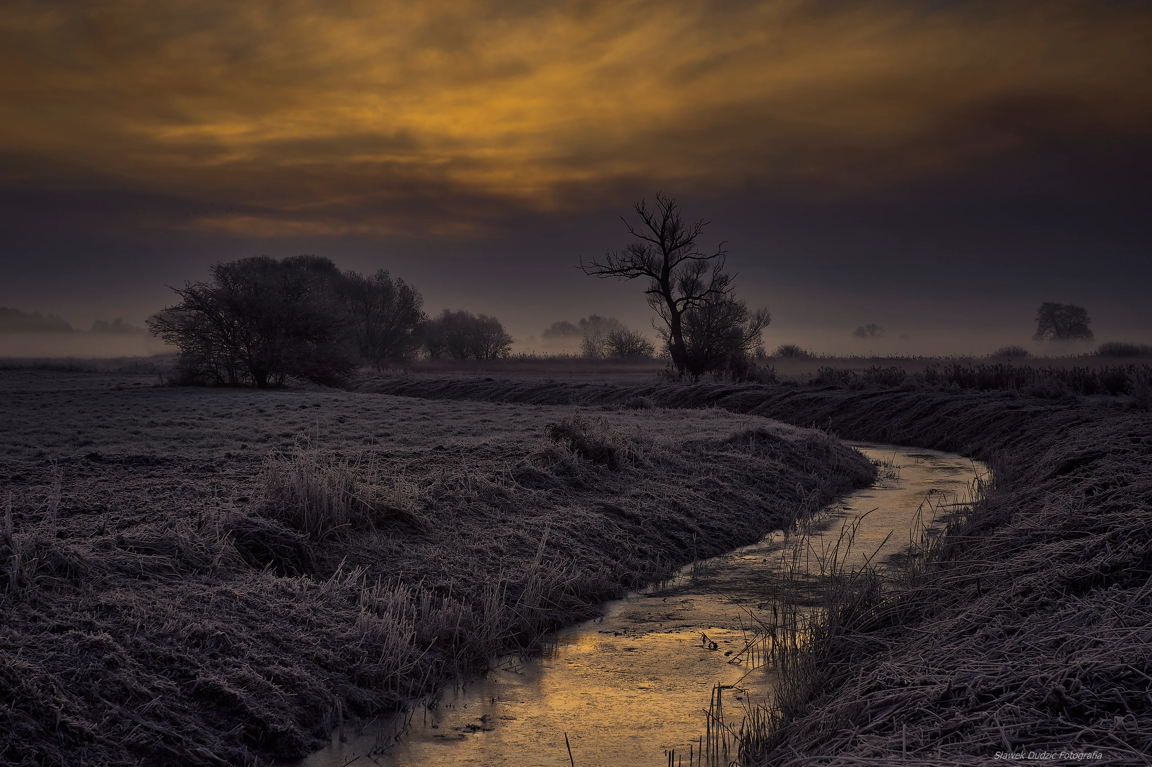 Mozolny wschód słońca