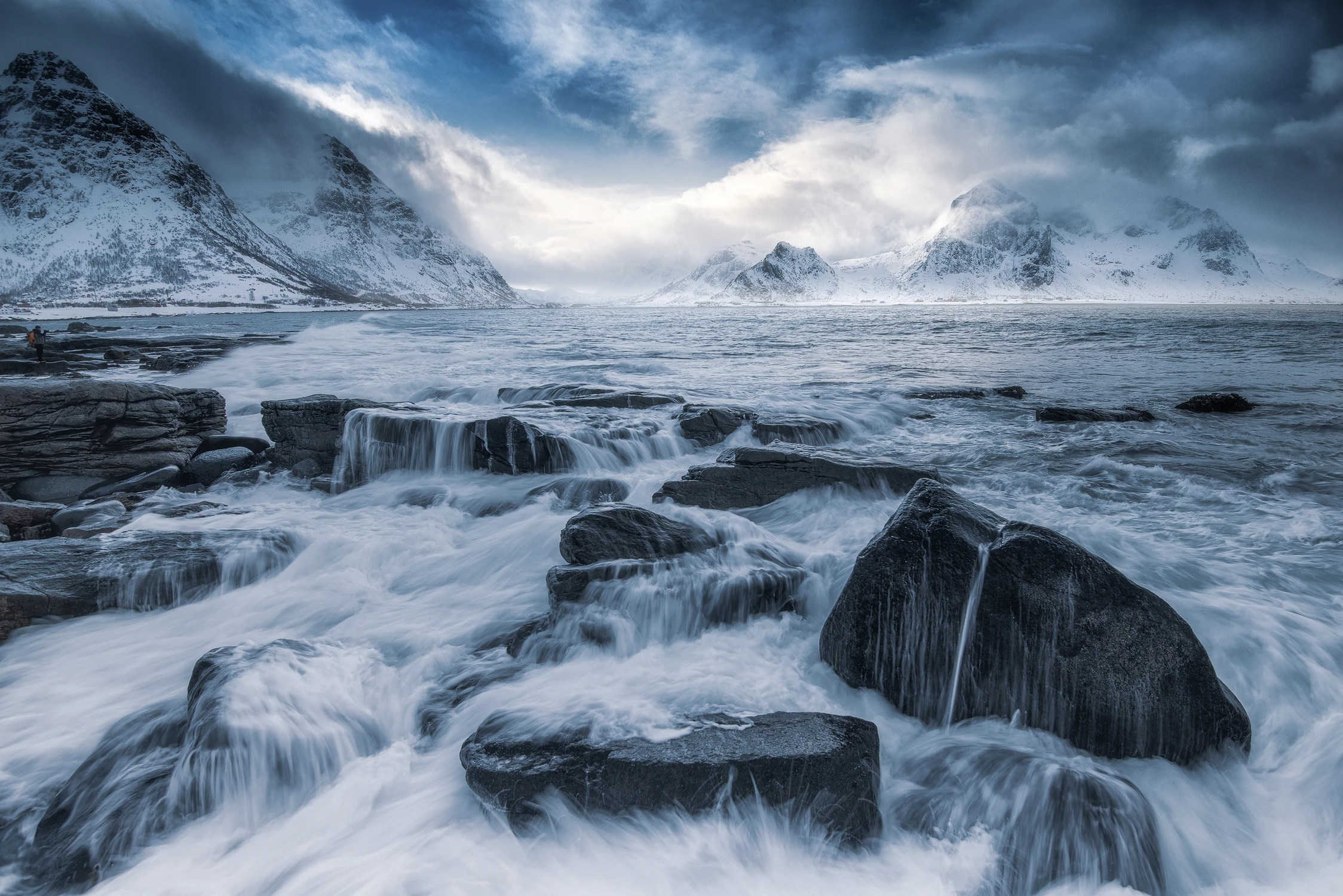 "PÓŁNOCNY ODDECH OCEANU"