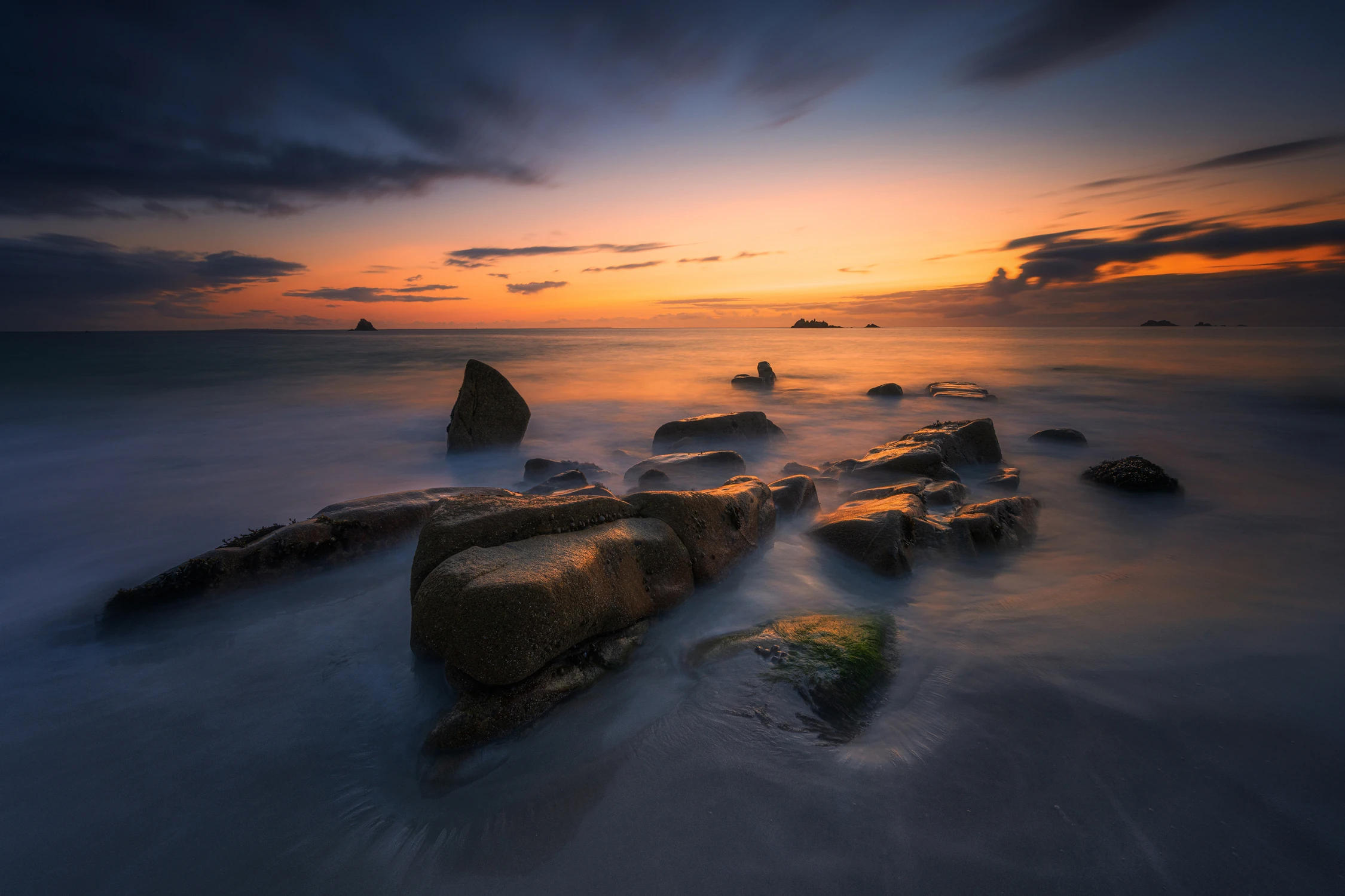 "ŚWIATŁO NAD ATLANTYKIEM"