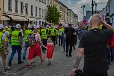 I duzi i mali też idą ..