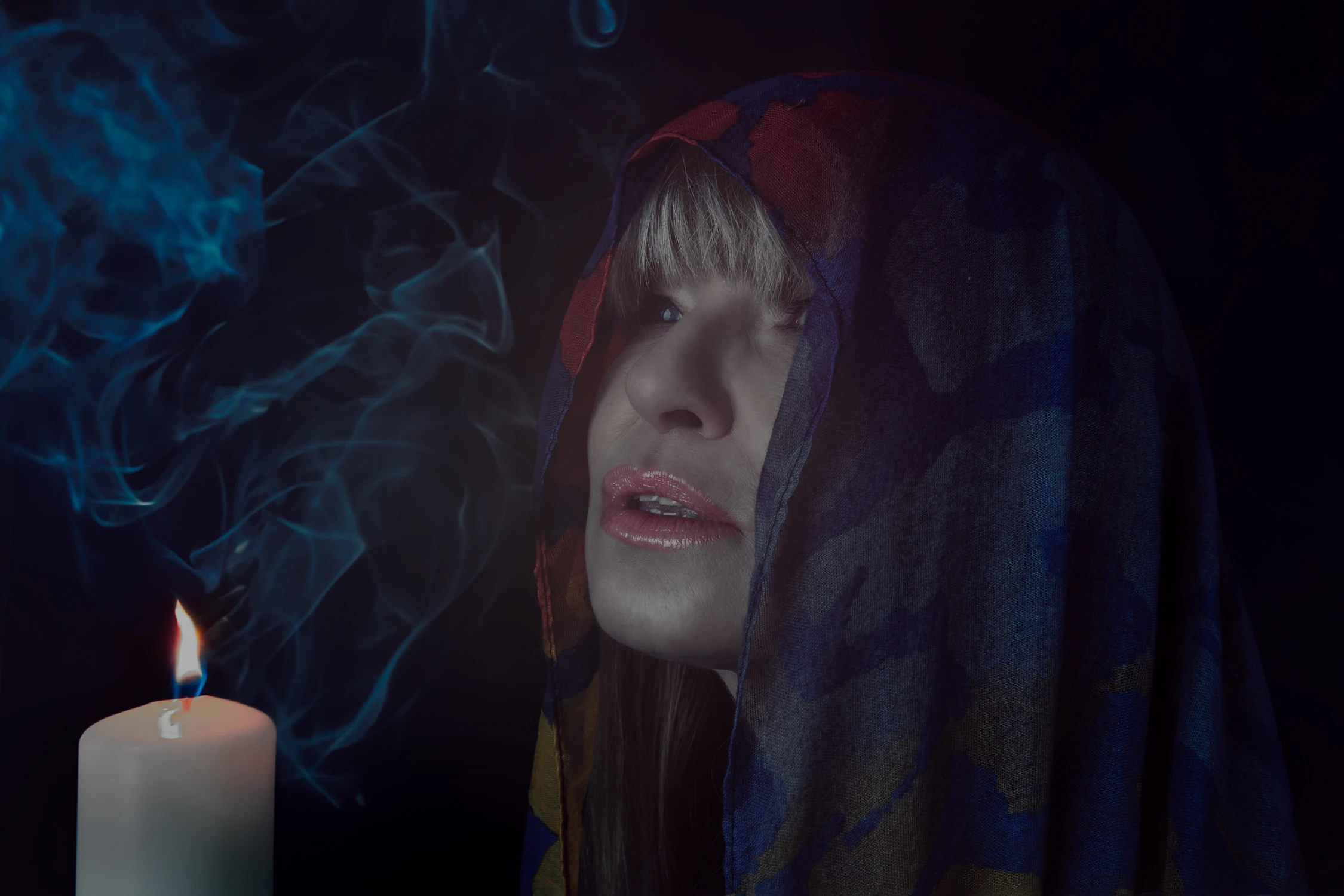 Ze świecą szukając