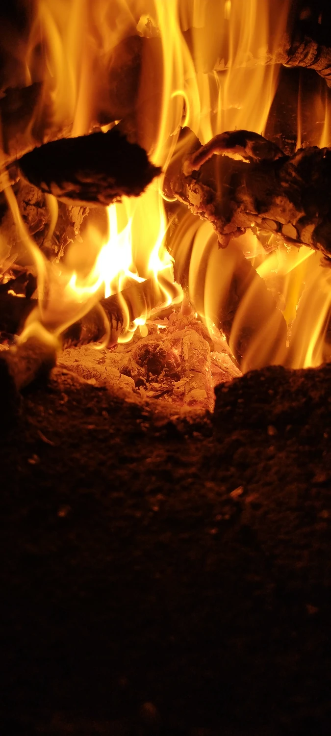 Co w ognisku piszczy 