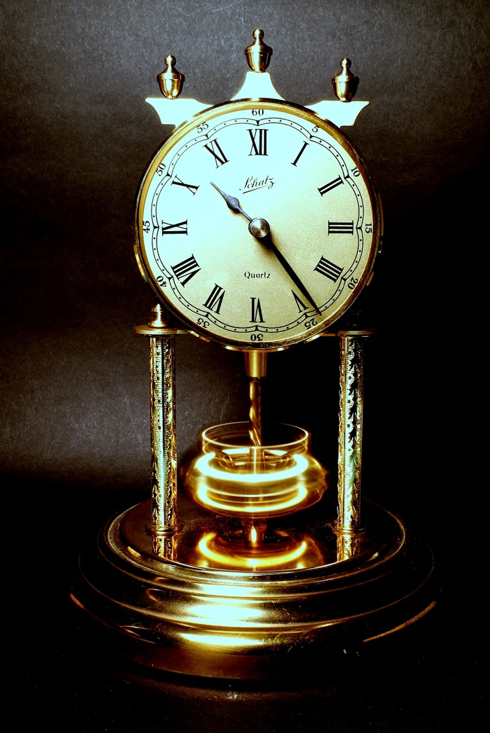 Analogowy Zegar Nuklearny