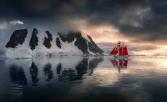 Szkuner Tolkien na Oceanie Południowym