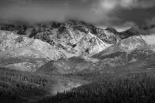 Tatry skąpane w chmurach