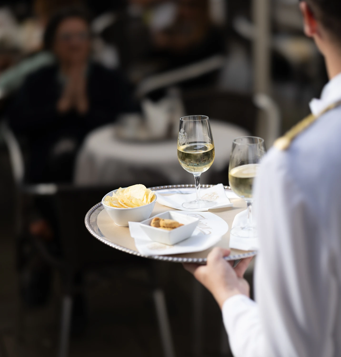 Apoteoza szczęścia: Chardonnay i chipsy