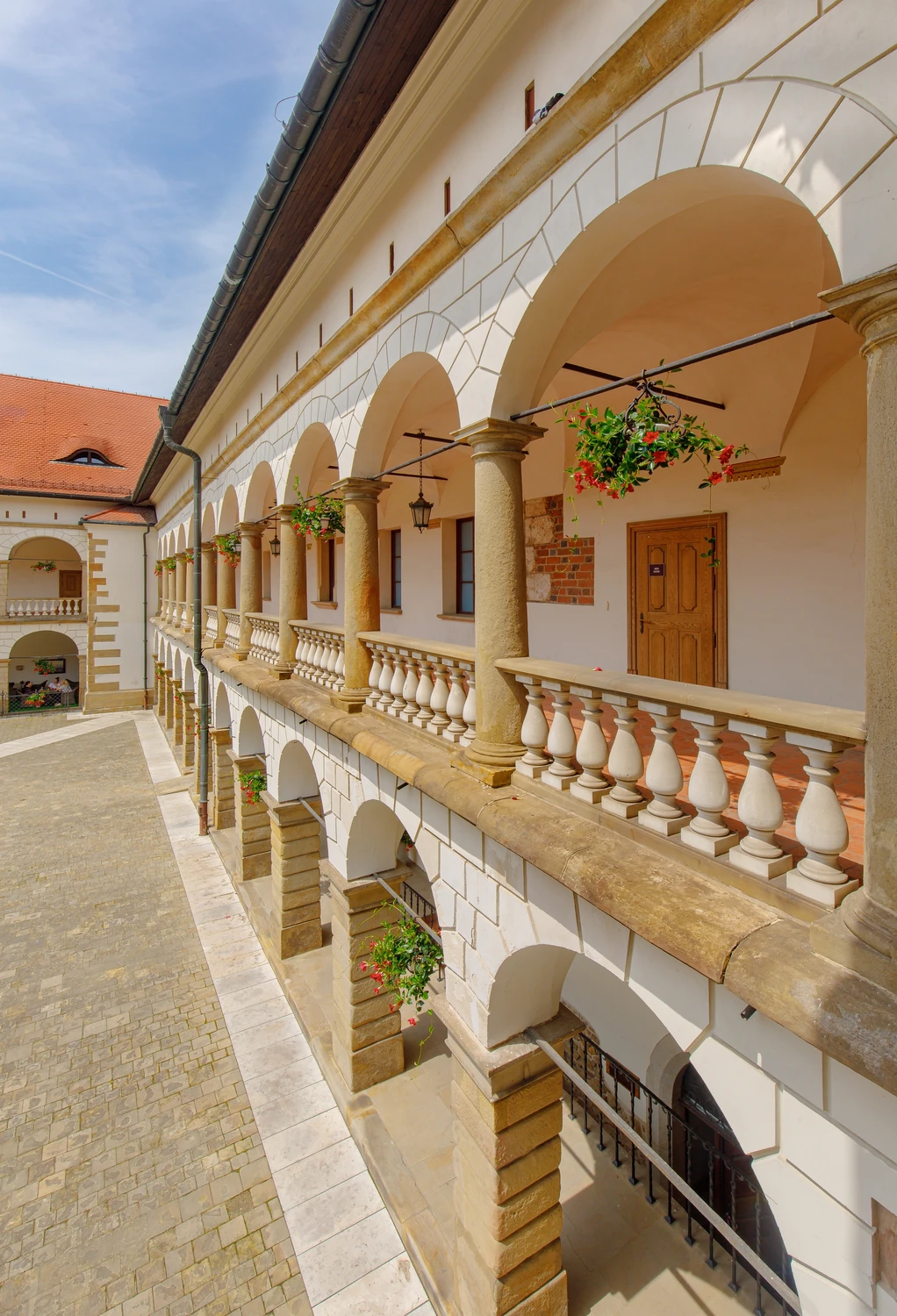 Pałac w Niepołomicach 5