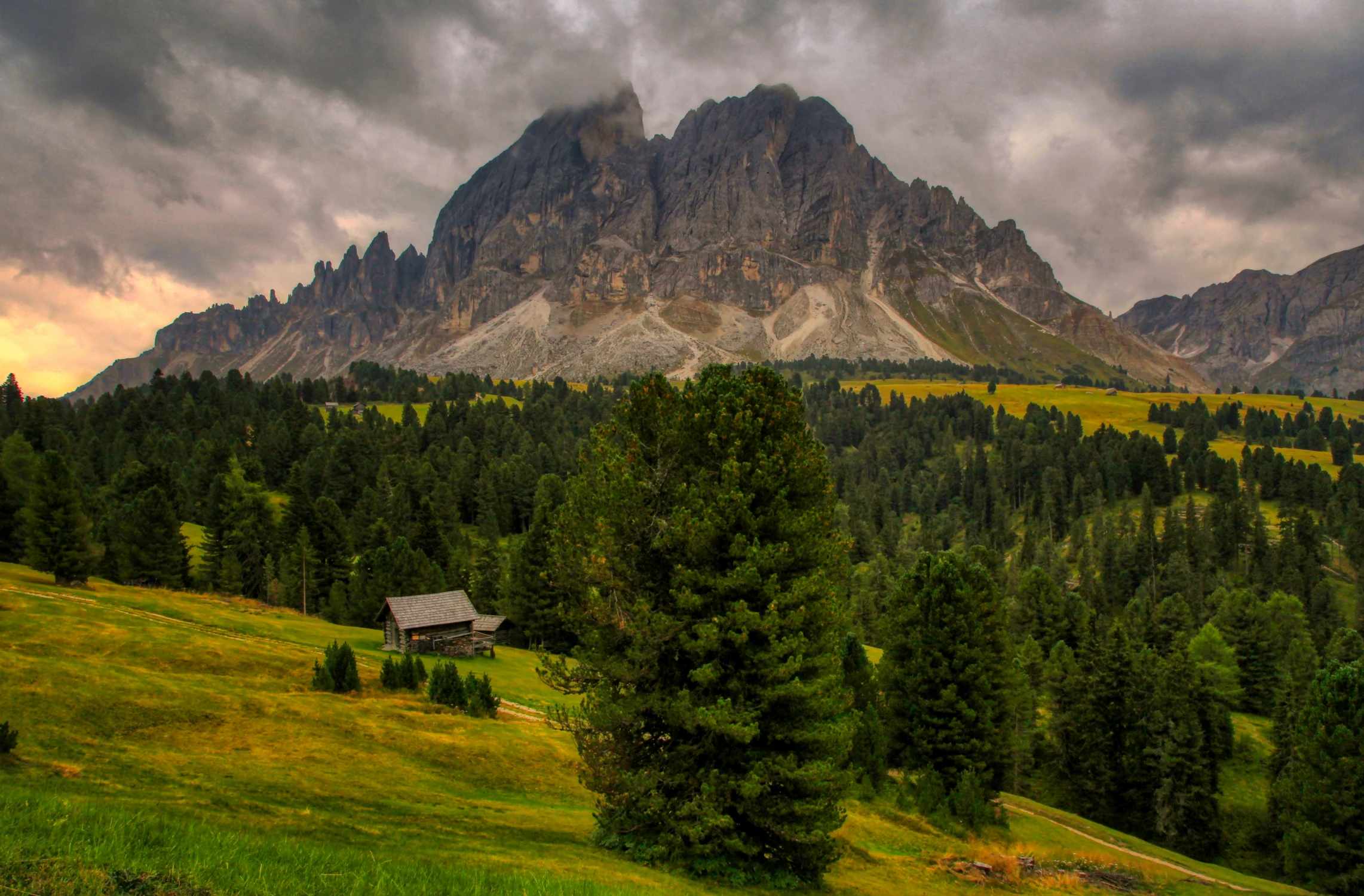 Dolomity