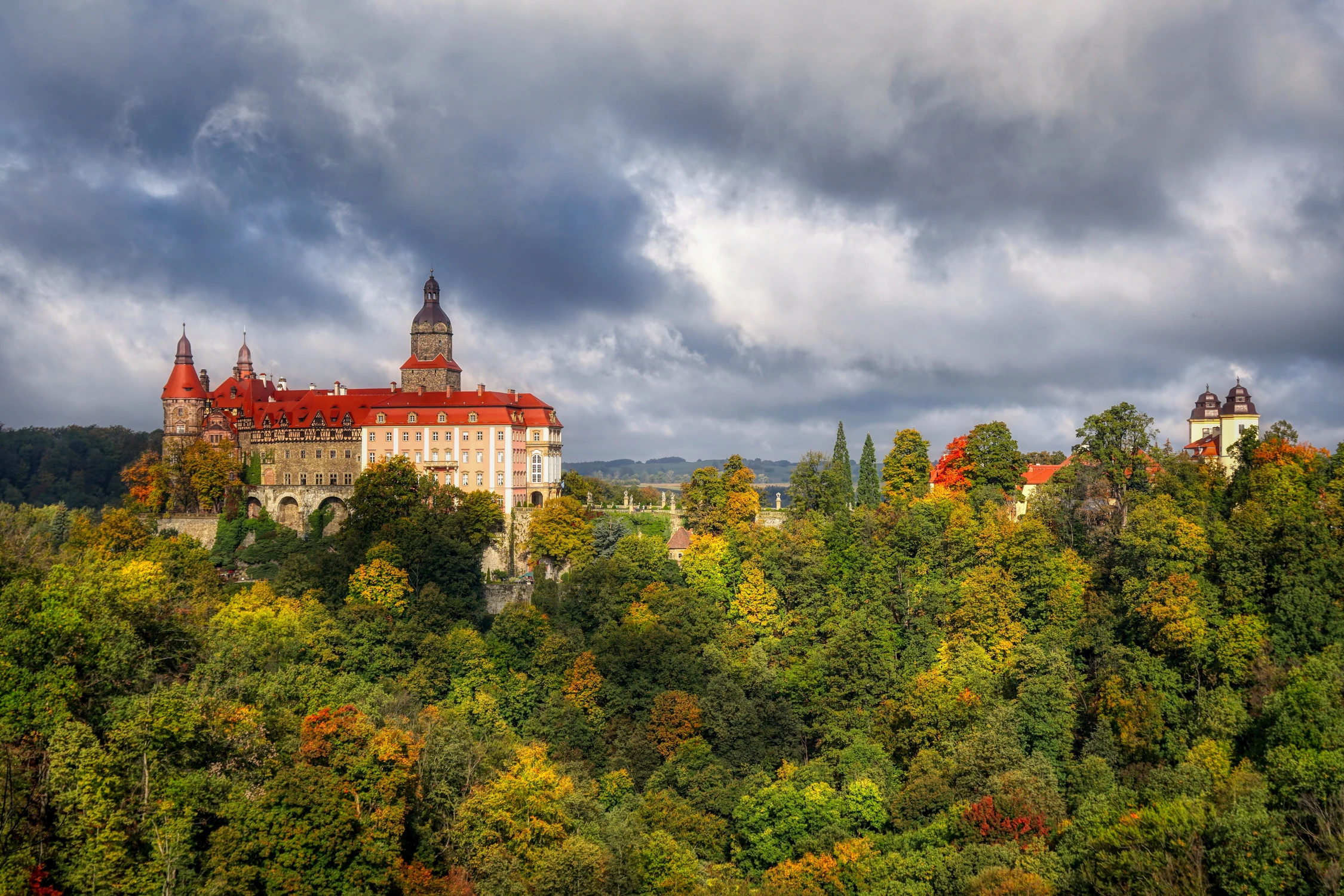 Zamek Książ w jesiennej oprawie