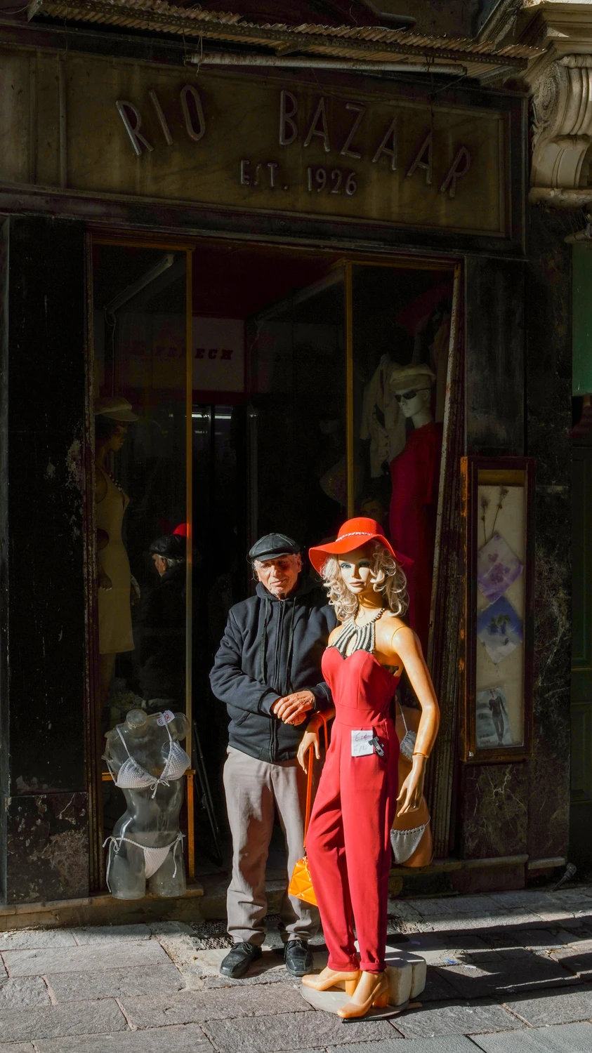 Uliczny sprzedawca i jego towar - Valletta