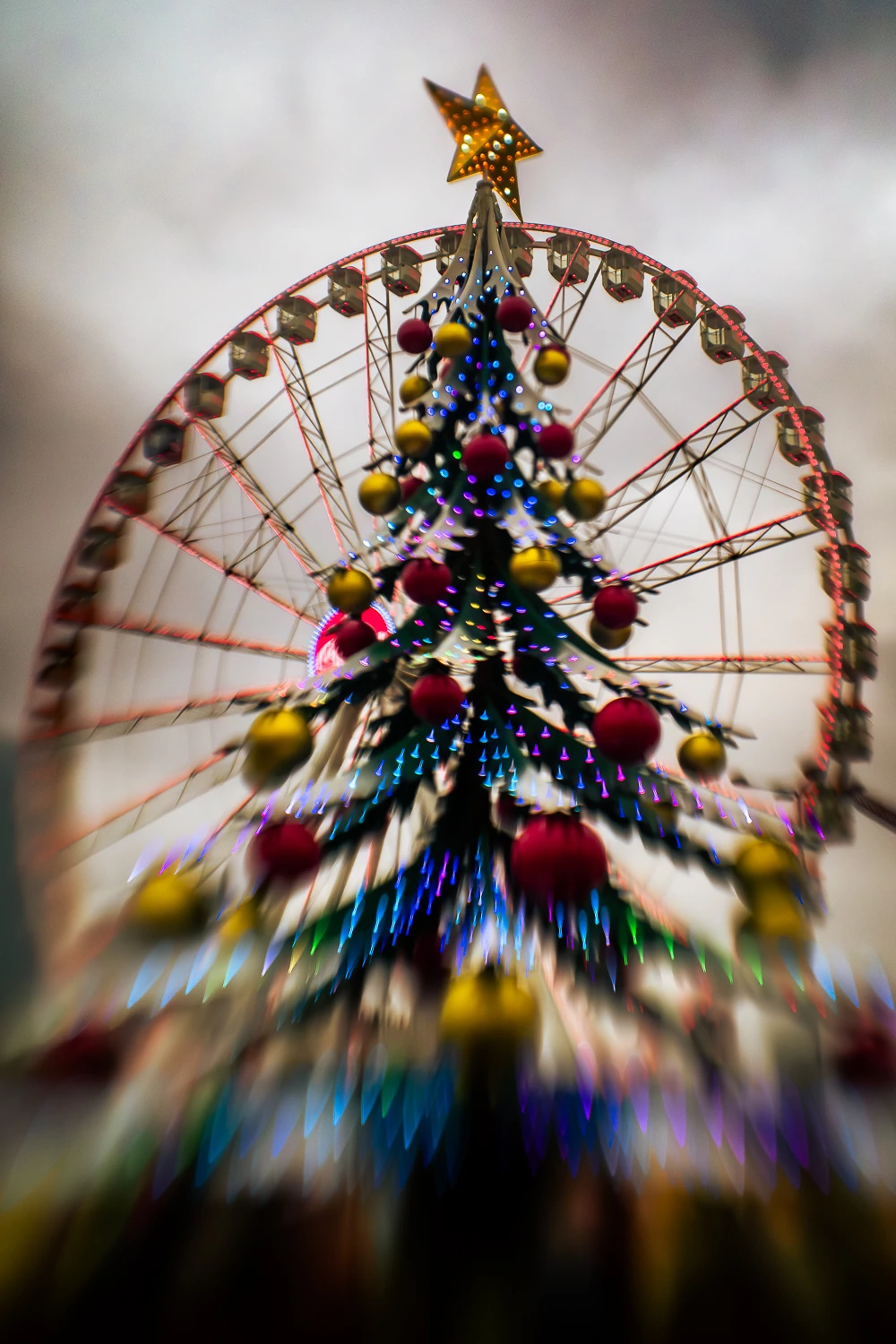 Warszawa w świątecznej scenerii - z lensbaby da się lubić :)