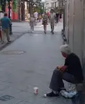 Może na mnie spojrzą