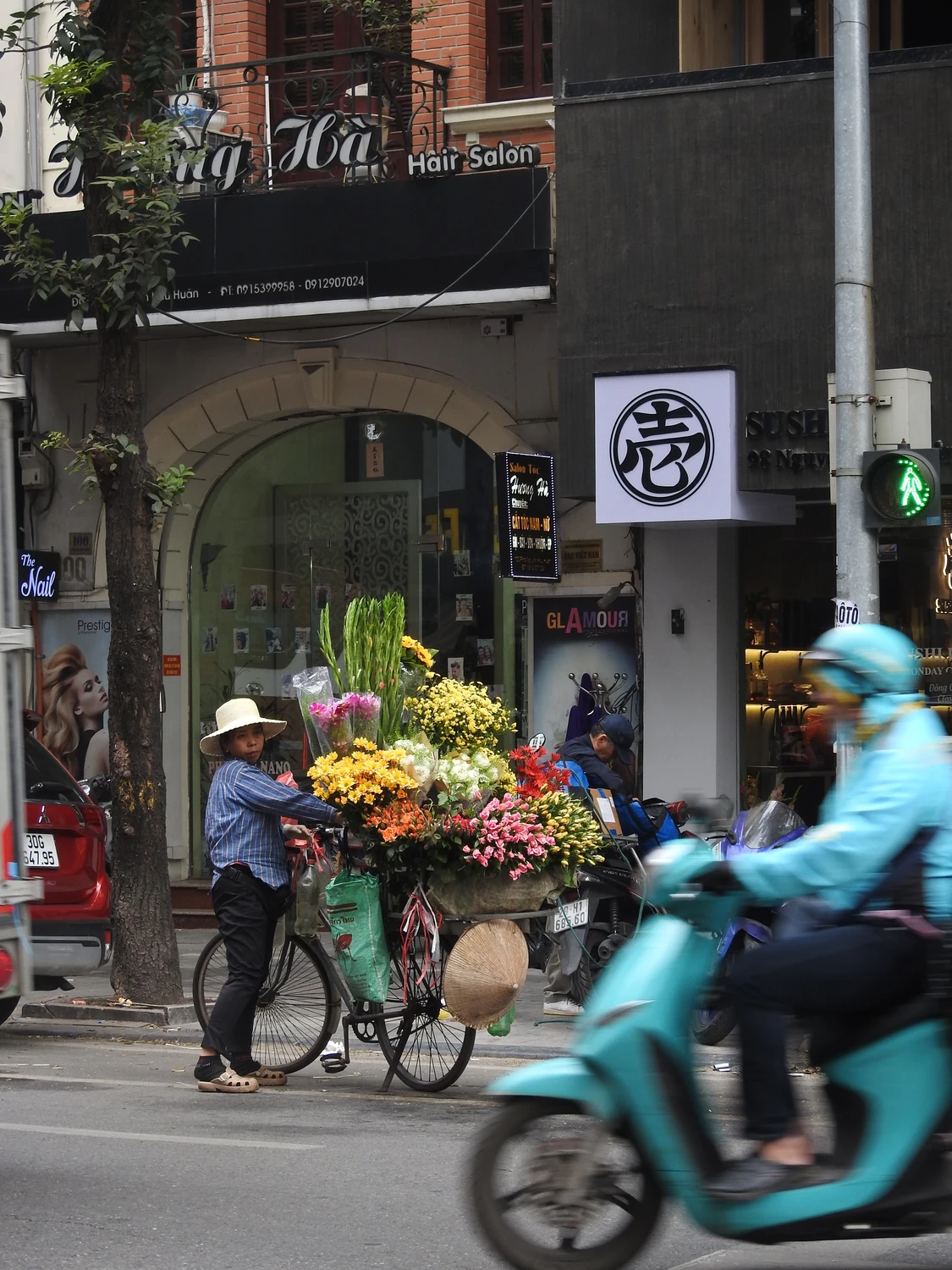 Kwiaciarka w Hanoi